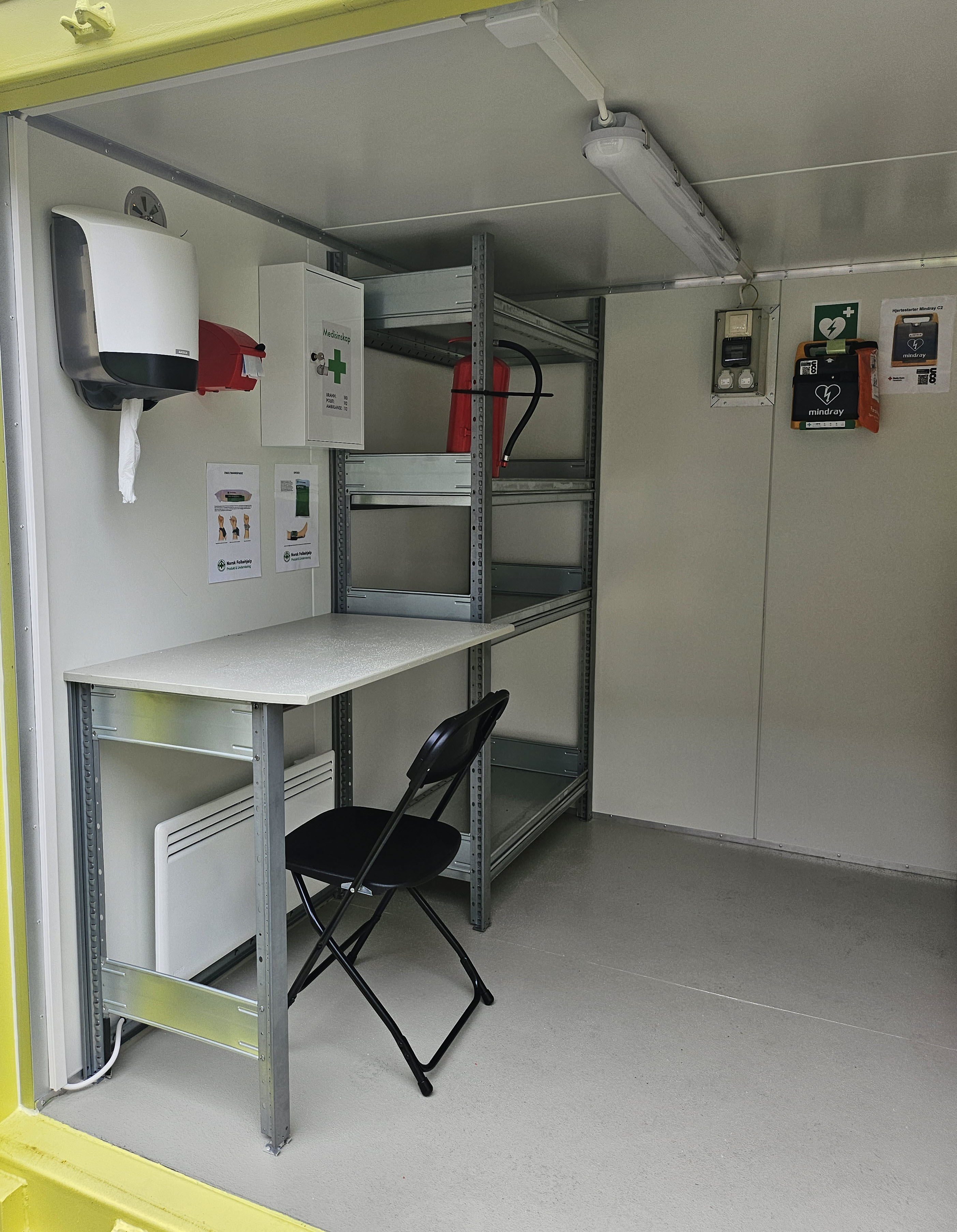 HMS Container 8' m/kodelås